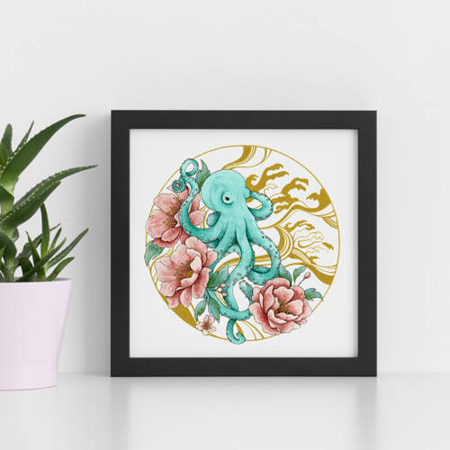 Affiche murale Poulpe et Pivoines 4 Affiche murale d'un poulpe turquoise entouré de pivoines roses et de motifs japonais dorés, style aquarelle, fond blanc, décoration marine et florale